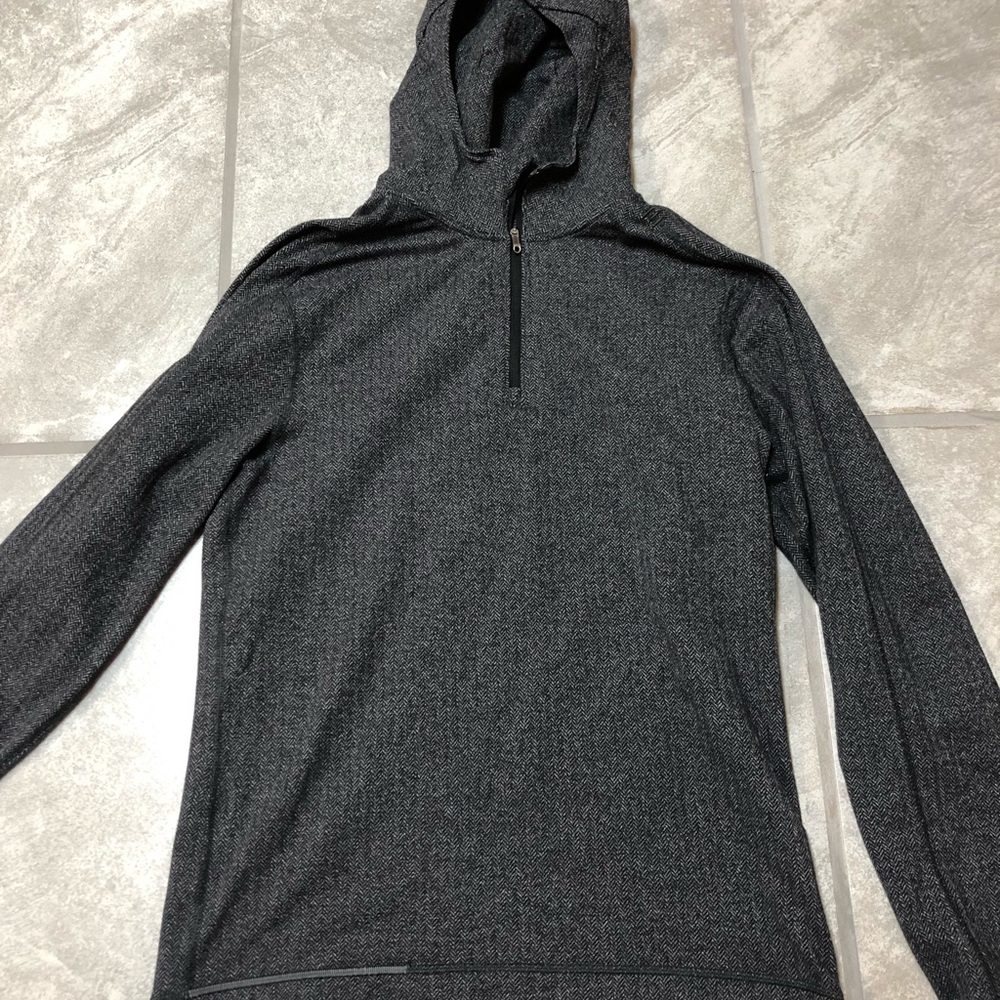 Lululemon 1/4 zip hoodie